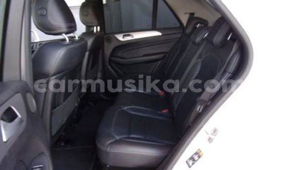 Acheter Occasion Voiture Mercedes‒Benz ML–Class Autre à Beitbridge, Matabeleland South Acheter Occasion Voiture Mercedes‒Benz ML–Class Autre à Beitbridge, Matabeleland South