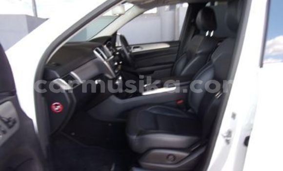 Acheter Occasion Voiture Mercedes‒Benz ML–Class Autre à Beitbridge, Matabeleland South Acheter Occasion Voiture Mercedes‒Benz ML–Class Autre à Beitbridge, Matabeleland South