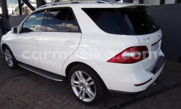 Acheter Occasion Voiture Mercedes‒Benz ML–Class Autre à Beitbridge, Matabeleland South Acheter Occasion Voiture Mercedes‒Benz ML–Class Autre à Beitbridge, Matabeleland South