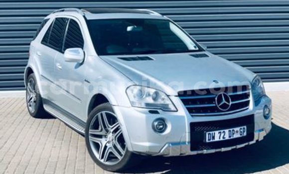 Nunua Ilio tumika Mercedes‒Benz ML–Class Fedha Gari ndani ya Beitbridge nchini Matabeleland Kusini