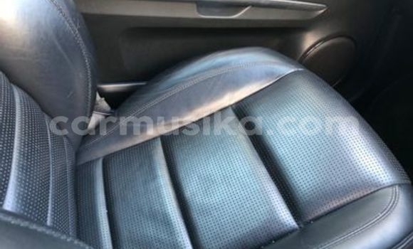 Nunua Ilio tumika Mercedes‒Benz ML–Class Fedha Gari ndani ya Beitbridge nchini Matabeleland Kusini Nunua Ilio tumika Mercedes‒Benz ML–Class Fedha Gari ndani ya Beitbridge nchini Matabeleland Kusini