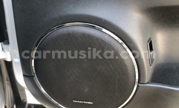 Nunua Ilio tumika Mercedes‒Benz ML–Class Fedha Gari ndani ya Beitbridge nchini Matabeleland Kusini Nunua Ilio tumika Mercedes‒Benz ML–Class Fedha Gari ndani ya Beitbridge nchini Matabeleland Kusini