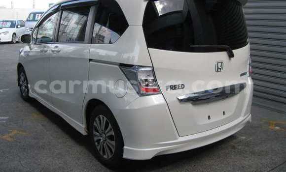 Nunua Ilio tumika Honda Freed Nyeupe Gari ndani ya Beitbridge nchini Matabeleland Kusini Nunua Ilio tumika Honda Freed Nyeupe Gari ndani ya Beitbridge nchini Matabeleland Kusini