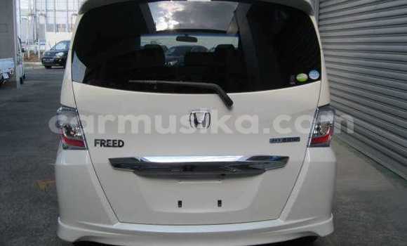 Nunua Ilio tumika Honda Freed Nyeupe Gari ndani ya Beitbridge nchini Matabeleland Kusini Nunua Ilio tumika Honda Freed Nyeupe Gari ndani ya Beitbridge nchini Matabeleland Kusini