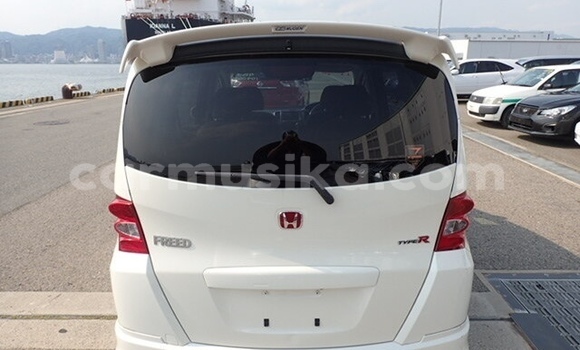 Tenga Tsaru Honda Freed Chena Mota in Beitbridge in Matabeleland South Tenga Tsaru Honda Freed Chena Mota in Beitbridge in Matabeleland South