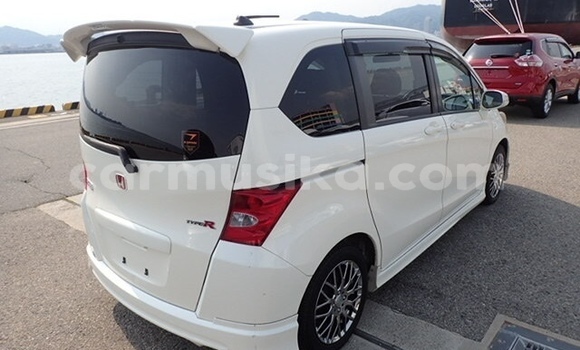 Tenga Tsaru Honda Freed Chena Mota in Beitbridge in Matabeleland South Tenga Tsaru Honda Freed Chena Mota in Beitbridge in Matabeleland South