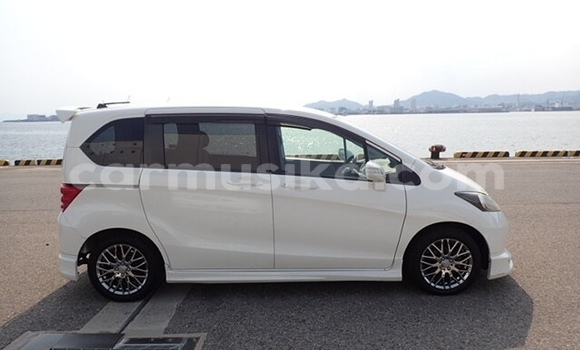 Tenga Tsaru Honda Freed Chena Mota in Beitbridge in Matabeleland South Tenga Tsaru Honda Freed Chena Mota in Beitbridge in Matabeleland South