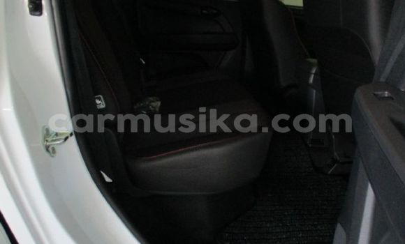 Tenga Tsaru Isuzu D–MAX Chena Mota in Beitbridge in Matabeleland South Tenga Tsaru Isuzu D–MAX Chena Mota in Beitbridge in Matabeleland South