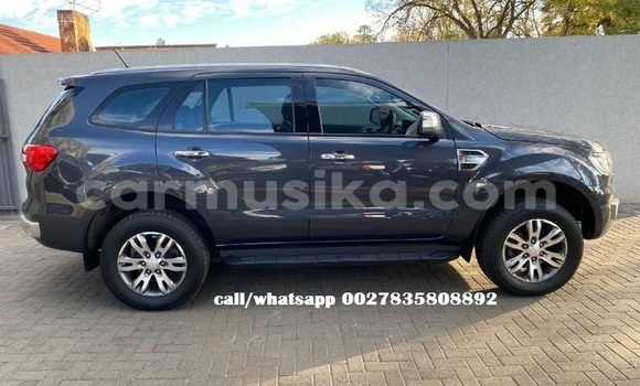 Acheter Occasion Voiture Ford Everest Autre à Beitbridge, Matabeleland South Acheter Occasion Voiture Ford Everest Autre à Beitbridge, Matabeleland South