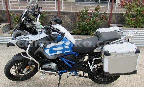 Acheter Occasion Moto BMW R1200GS Adventure Vert à Harare, Harare Acheter Occasion Moto BMW R1200GS Adventure Vert à Harare, Harare