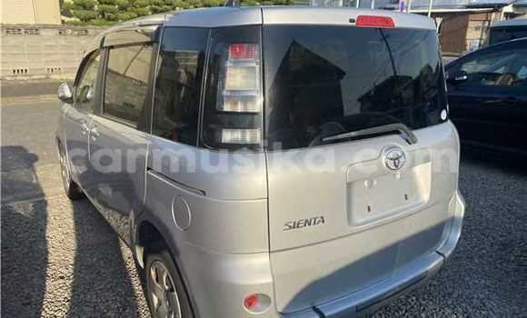 Acheter Occasion Voiture Toyota Sienta Gris à Beitbridge, Matabeleland South Acheter Occasion Voiture Toyota Sienta Gris à Beitbridge, Matabeleland South