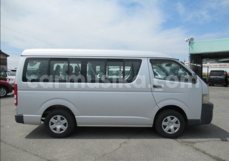 Big with watermark toyota hiace matabeleland south beitbridge 22686