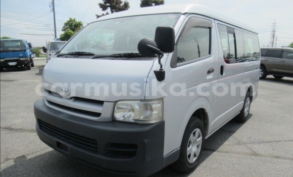 Acheter Occasion Voiture Toyota Hiace Gris à Beitbridge, Matabeleland South Acheter Occasion Voiture Toyota Hiace Gris à Beitbridge, Matabeleland South