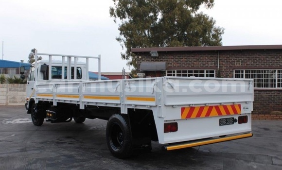 Acheter Occasion Voiture Nissan 300ZX Blanc à Bulawayo, Bulawayo Acheter Occasion Voiture Nissan 300ZX Blanc à Bulawayo, Bulawayo