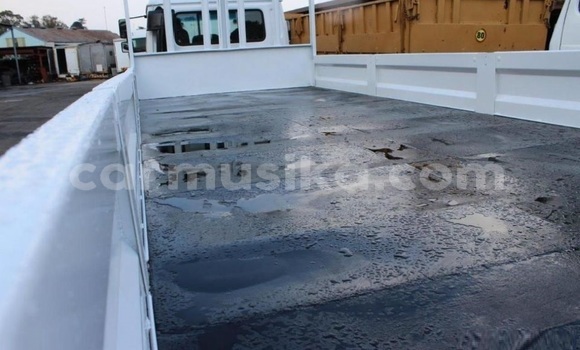 Acheter Occasion Voiture Nissan 300ZX Blanc à Bulawayo, Bulawayo Acheter Occasion Voiture Nissan 300ZX Blanc à Bulawayo, Bulawayo