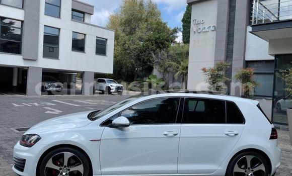 Acheter Occasion Voiture Volkswagen Golf GTI Blanc à Beitbridge, Matabeleland South Acheter Occasion Voiture Volkswagen Golf GTI Blanc à Beitbridge, Matabeleland South