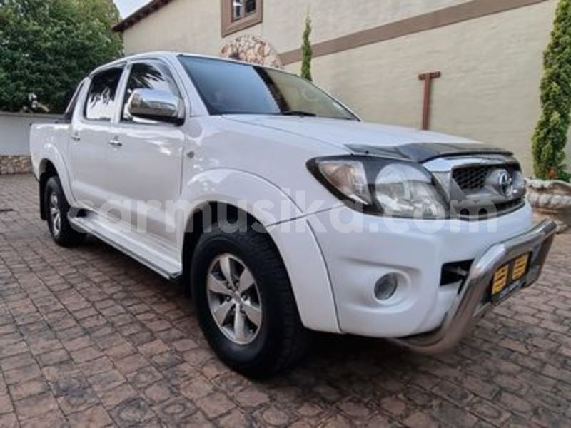 Big with watermark toyota hilux matabeleland south beitbridge 22698