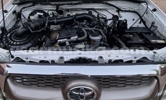 Acheter Occasion Voiture Toyota Hilux Blanc à Beitbridge, Matabeleland South Acheter Occasion Voiture Toyota Hilux Blanc à Beitbridge, Matabeleland South