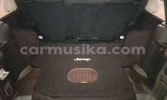 Acheter Occasion Voiture Jeep Wrangler Gris à Beitbridge, Matabeleland South Acheter Occasion Voiture Jeep Wrangler Gris à Beitbridge, Matabeleland South