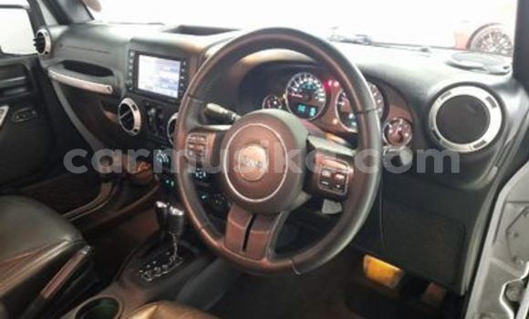 Acheter Occasion Voiture Jeep Wrangler Gris à Beitbridge, Matabeleland South Acheter Occasion Voiture Jeep Wrangler Gris à Beitbridge, Matabeleland South