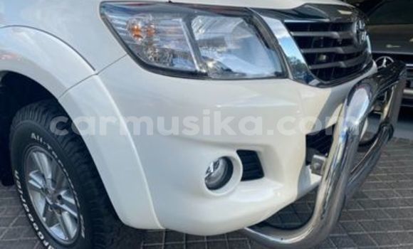 Acheter Occasion Voiture Toyota Hilux Blanc à Beitbridge, Matabeleland South Acheter Occasion Voiture Toyota Hilux Blanc à Beitbridge, Matabeleland South