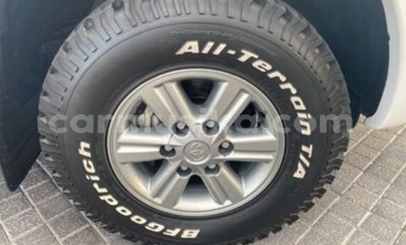 Acheter Occasion Voiture Toyota Hilux Blanc à Beitbridge, Matabeleland South Acheter Occasion Voiture Toyota Hilux Blanc à Beitbridge, Matabeleland South