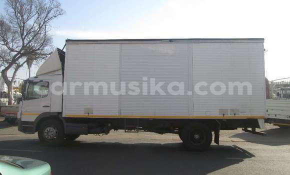 Acheter Occasion Voiture Mercedes‒Benz W29 Gris à Beitbridge, Matabeleland South Acheter Occasion Voiture Mercedes‒Benz W29 Gris à Beitbridge, Matabeleland South