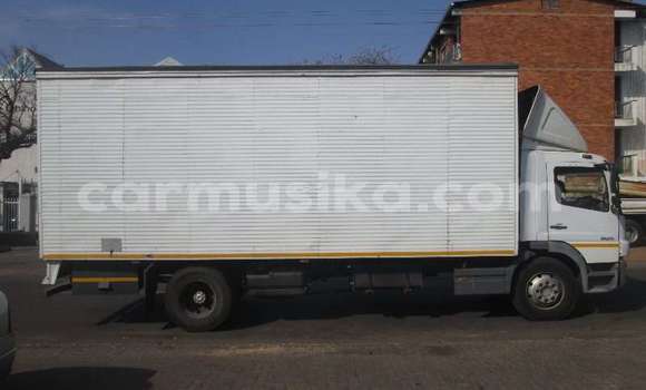 Acheter Occasion Voiture Mercedes‒Benz W29 Gris à Beitbridge, Matabeleland South Acheter Occasion Voiture Mercedes‒Benz W29 Gris à Beitbridge, Matabeleland South