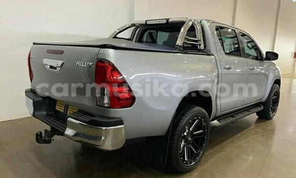 Buy Used Toyota Hilux Silver Car in Harare in Harare Buy Used Toyota Hilux Silver Car in Harare in Harare