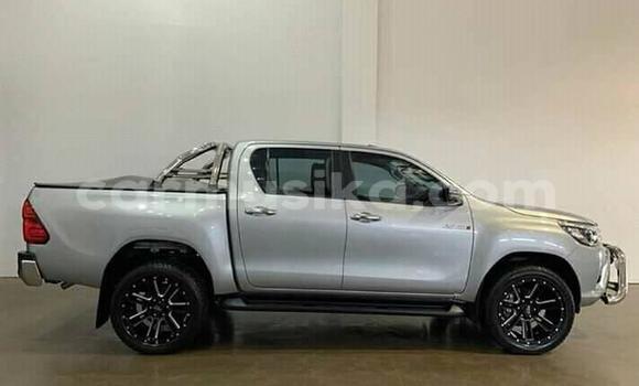 Buy Used Toyota Hilux Silver Car in Harare in Harare Buy Used Toyota Hilux Silver Car in Harare in Harare