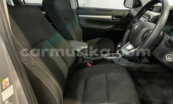 Buy Used Toyota Hilux Silver Car in Harare in Harare Buy Used Toyota Hilux Silver Car in Harare in Harare