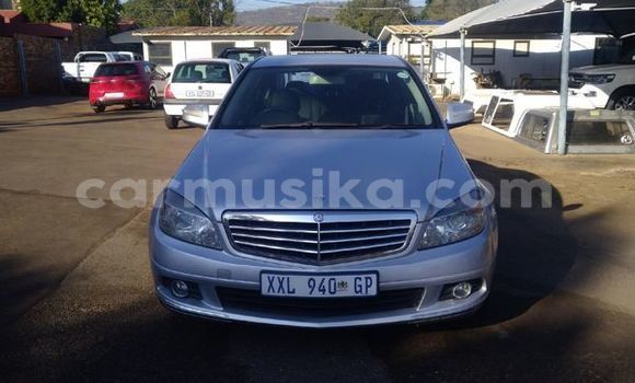 Buy Used Mercedes-Benz C-Classe Silver Car in Beitbridge in Matabeleland South Buy Used Mercedes-Benz C-Classe Silver Car in Beitbridge in Matabeleland South