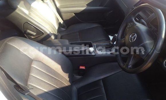 Buy Used Mercedes-Benz C-Classe Silver Car in Beitbridge in Matabeleland South Buy Used Mercedes-Benz C-Classe Silver Car in Beitbridge in Matabeleland South