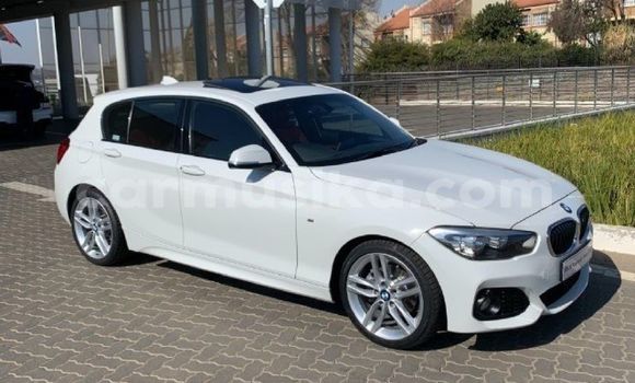 Nunua Ilio tumika BMW 1-Series Nyeupe Gari ndani ya Beitbridge nchini Matabeleland Kusini