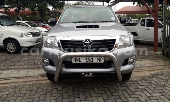 Buy Used Toyota Hilux Silver Car in Beitbridge in Matabeleland South Buy Used Toyota Hilux Silver Car in Beitbridge in Matabeleland South
