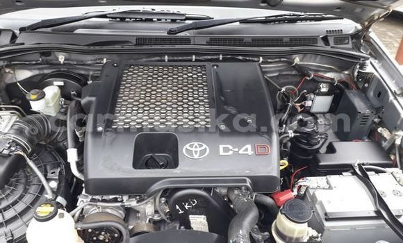 Buy Used Toyota Hilux Silver Car in Beitbridge in Matabeleland South Buy Used Toyota Hilux Silver Car in Beitbridge in Matabeleland South
