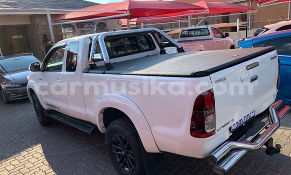 Nunua Ilio tumika Toyota Hilux Nyeupe Gari ndani ya Beitbridge nchini Matabeleland Kusini Nunua Ilio tumika Toyota Hilux Nyeupe Gari ndani ya Beitbridge nchini Matabeleland Kusini