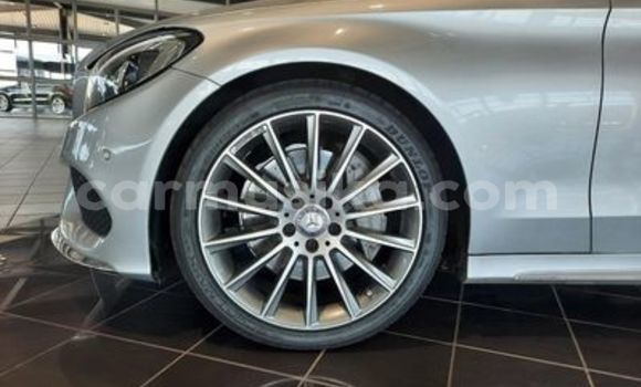 Nunua Ilio tumika Mercedes-Benz C-Classe Fedha Gari ndani ya Beitbridge nchini Matabeleland Kusini Nunua Ilio tumika Mercedes-Benz C-Classe Fedha Gari ndani ya Beitbridge nchini Matabeleland Kusini