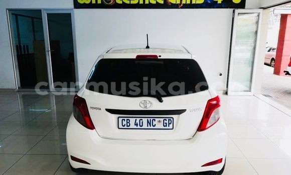 Nunua Ilio tumika Toyota Yaris Nyeupe Gari ndani ya Beitbridge nchini Matabeleland Kusini Nunua Ilio tumika Toyota Yaris Nyeupe Gari ndani ya Beitbridge nchini Matabeleland Kusini