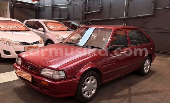 Nunua Ilio tumika Mazda 323 Nyekundu Gari ndani ya Beitbridge nchini Matabeleland Kusini Nunua Ilio tumika Mazda 323 Nyekundu Gari ndani ya Beitbridge nchini Matabeleland Kusini