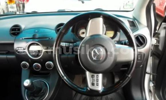 Nunua Ilio tumika Mazda Mazda 2 Fedha Gari ndani ya Beitbridge nchini Matabeleland Kusini Nunua Ilio tumika Mazda Mazda 2 Fedha Gari ndani ya Beitbridge nchini Matabeleland Kusini
