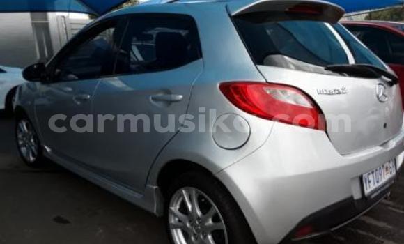 Nunua Ilio tumika Mazda Mazda 2 Fedha Gari ndani ya Beitbridge nchini Matabeleland Kusini Nunua Ilio tumika Mazda Mazda 2 Fedha Gari ndani ya Beitbridge nchini Matabeleland Kusini