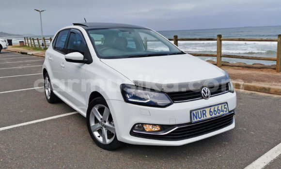 Buy Used Volkswagen Polo White Car in Beitbridge in Matabeleland South