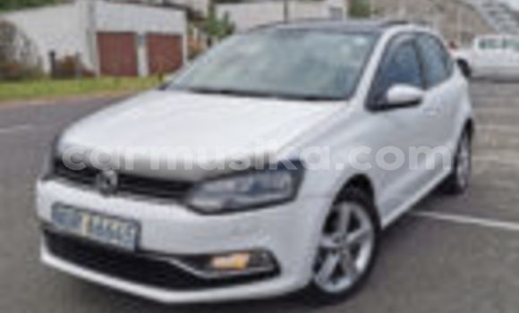 Tenga Tsaru Volkswagen Polo Chena Mota in Beitbridge in Matabeleland South Tenga Tsaru Volkswagen Polo Chena Mota in Beitbridge in Matabeleland South