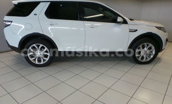 Acheter Occasion Voiture Land Rover Discovery Sport Blanc à Beitbridge, Matabeleland South Acheter Occasion Voiture Land Rover Discovery Sport Blanc à Beitbridge, Matabeleland South