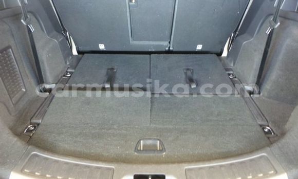 Acheter Occasion Voiture Land Rover Discovery Sport Blanc à Beitbridge, Matabeleland South Acheter Occasion Voiture Land Rover Discovery Sport Blanc à Beitbridge, Matabeleland South