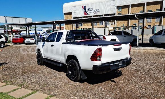 Acheter Occasion Voiture Toyota Hilux Blanc à Beitbridge, Matabeleland South Acheter Occasion Voiture Toyota Hilux Blanc à Beitbridge, Matabeleland South