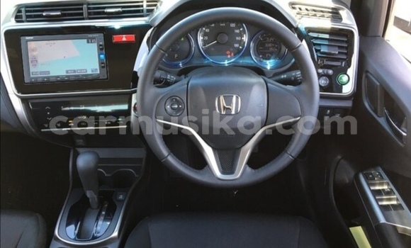 Acheter Occasion Voiture Honda Grace Gris à Beitbridge, Matabeleland South Acheter Occasion Voiture Honda Grace Gris à Beitbridge, Matabeleland South