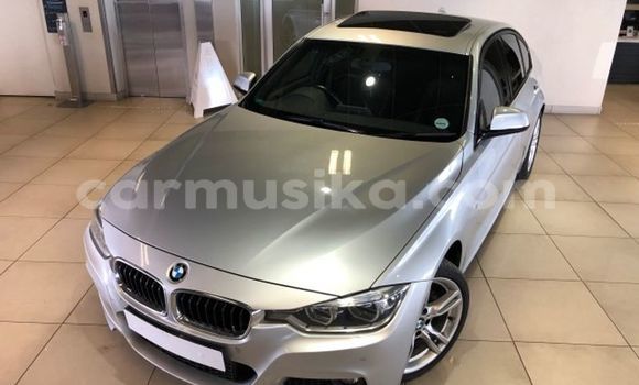 Acheter Occasion Voiture BMW 3–Series Gris à Beitbridge, Matabeleland South Acheter Occasion Voiture BMW 3–Series Gris à Beitbridge, Matabeleland South