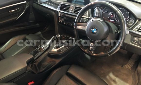Acheter Occasion Voiture BMW 3–Series Gris à Beitbridge, Matabeleland South Acheter Occasion Voiture BMW 3–Series Gris à Beitbridge, Matabeleland South